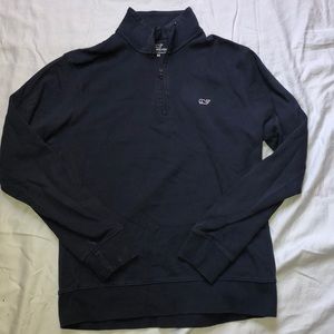 Vineyard vines sweatshirt!